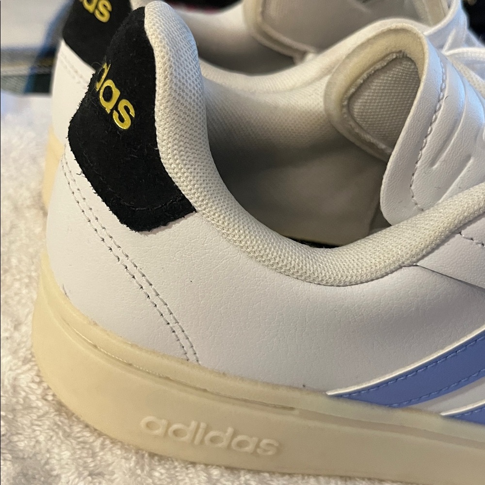 Adidas White Sneakers with Blue Accents and Gold Details - Picture 3 of 9